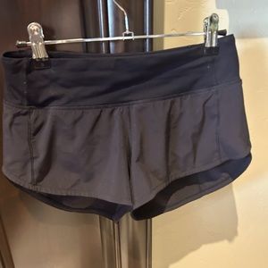 Lululemon Hotty Hot Short- size 2- great condition!